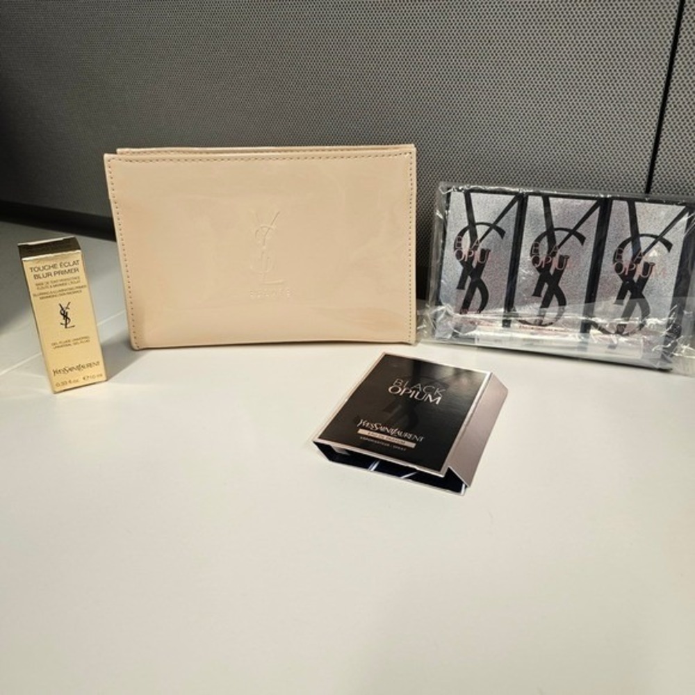NEW Yves Saint Laurent YSL Black Opium Perfume Gift Set Cosmetic Bag Touch Eclat